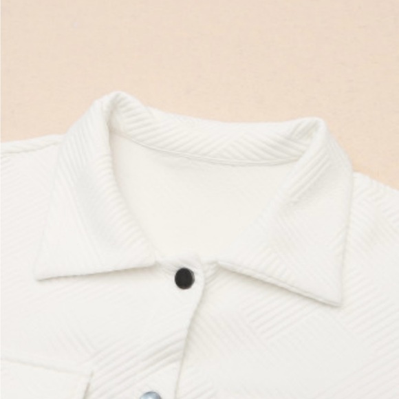 Arabella - textured pocket shacket - Picture 3 of 7